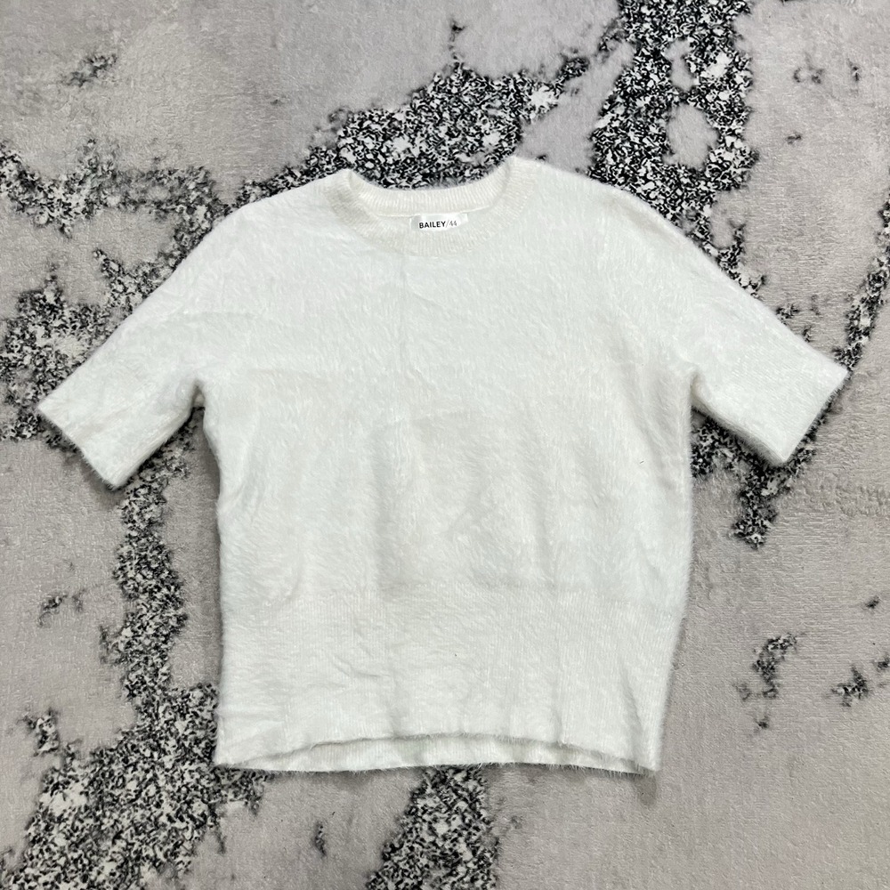Bailey 44 Fuzzy Knit Short Sleeve Sweater Top White US M Soft Minimalist
